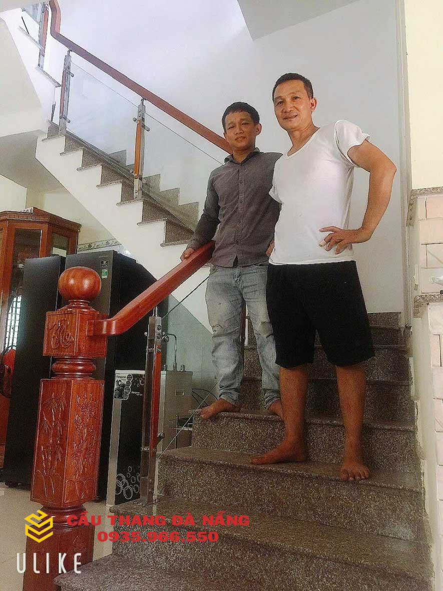 Thi công cầu thang cho khách hàng ở Thanh Khê, Đà Nẵng